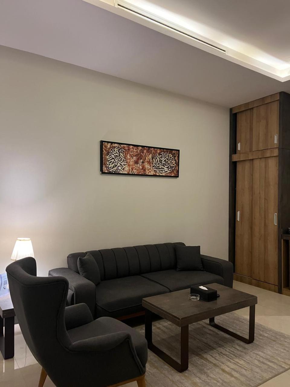بياسة للاجنحة الفندقية * Riyadh